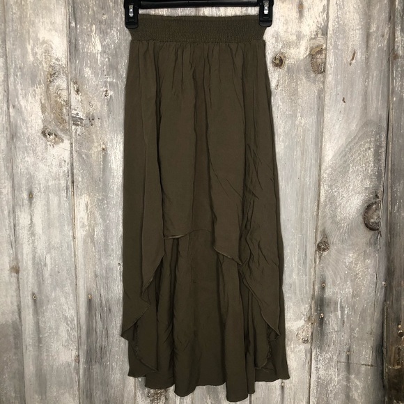 Moss colored skirt - Picture 1 of 2